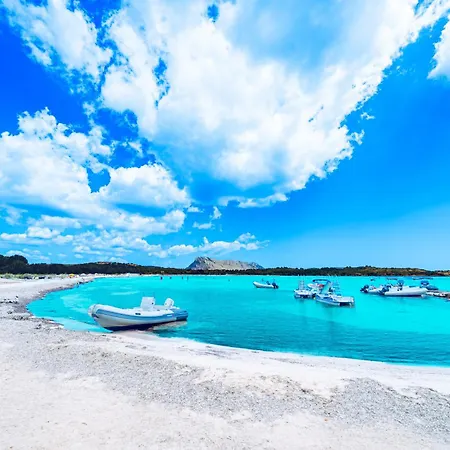 Alojamento de Acomodação e Pequeno-almoço Da Teresa San Teodoro (Sardinia)